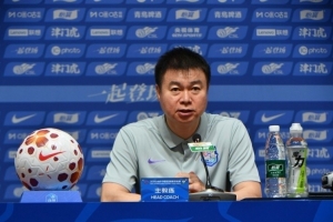 有没有某一时刻想哭？于根伟：没有，我的泪点没那么低